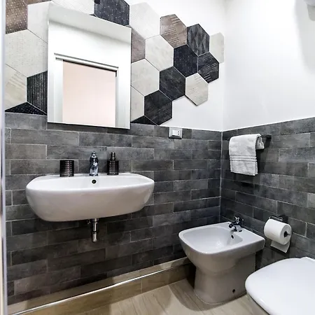 ゲストハウス Mr. Charlie Brown ローマ