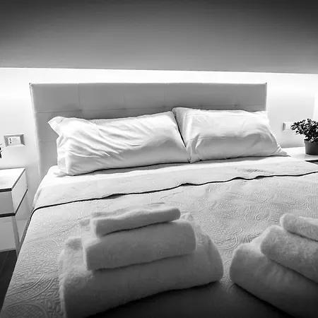 Mr. Charlie Brown 4* ローマ