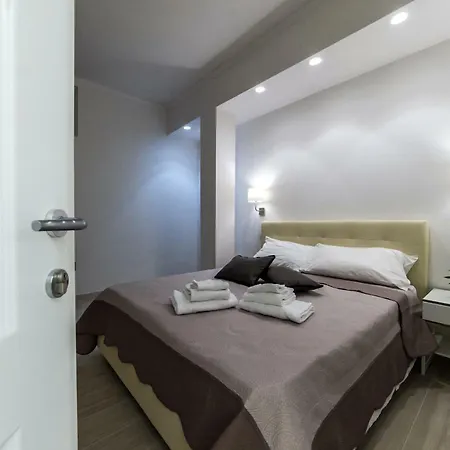 Mr. Charlie Brown 4*