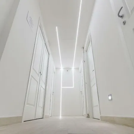 Mr. Charlie Brown ゲストハウス